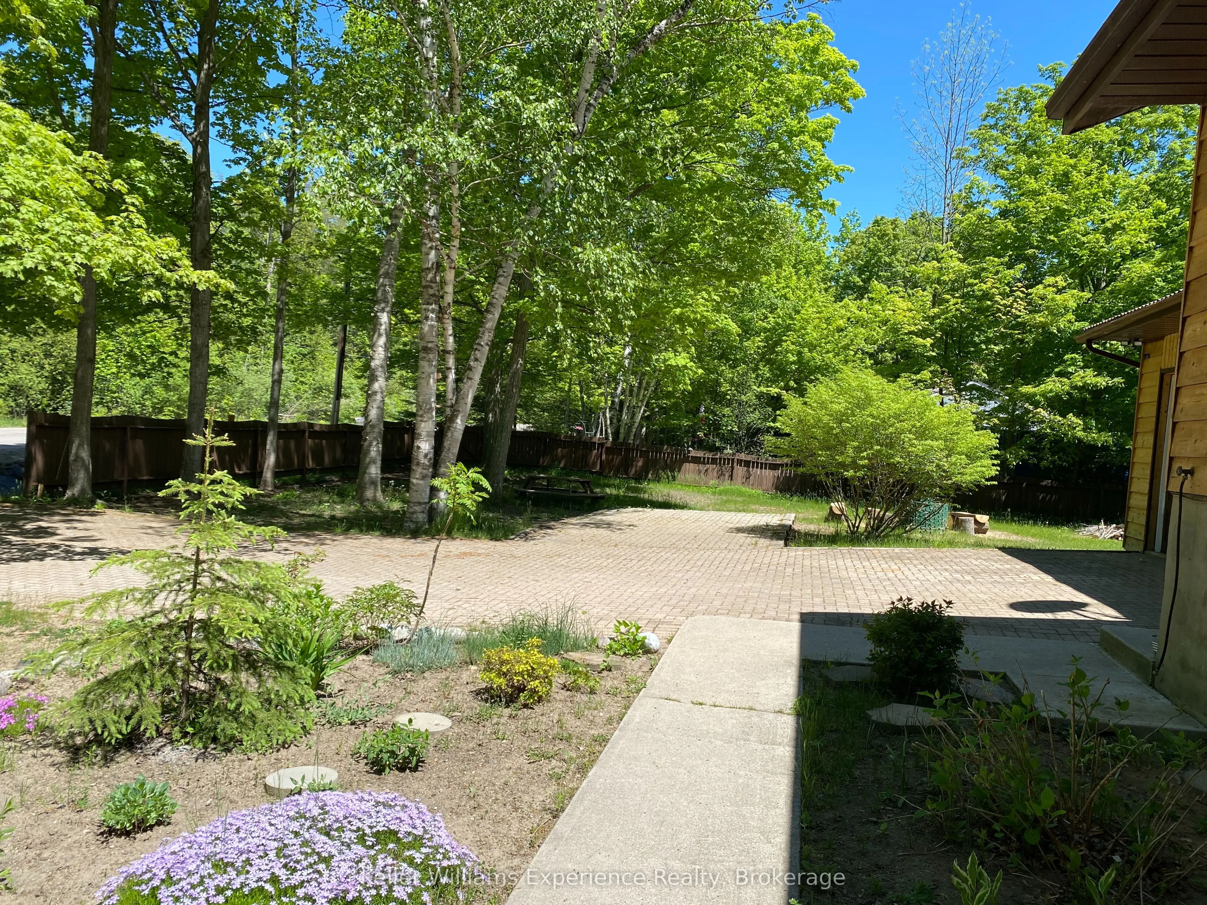 993 18 Concession W