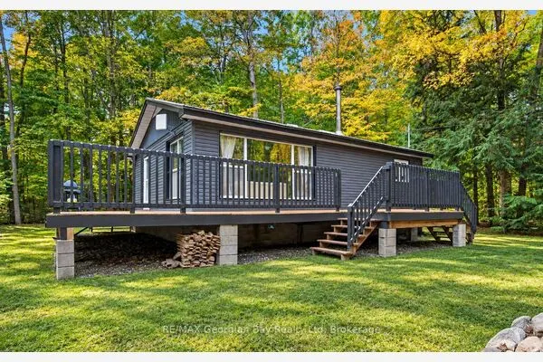 130 Desroches Trail