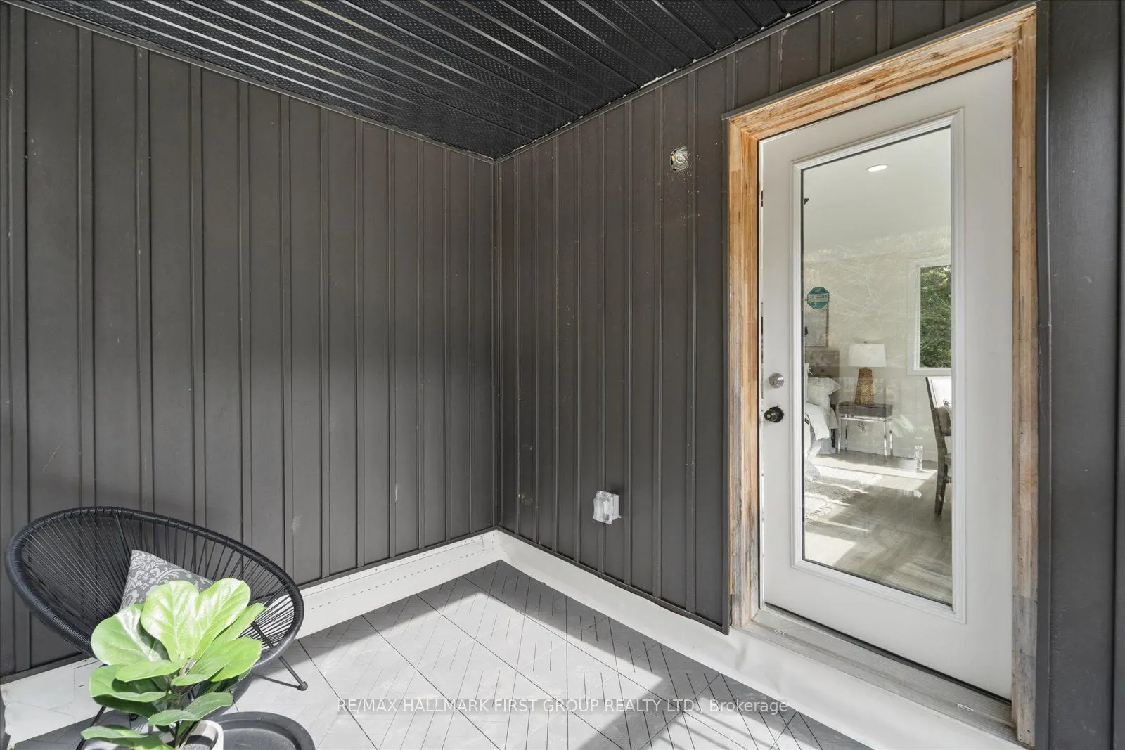 2509 Talbot Lane
