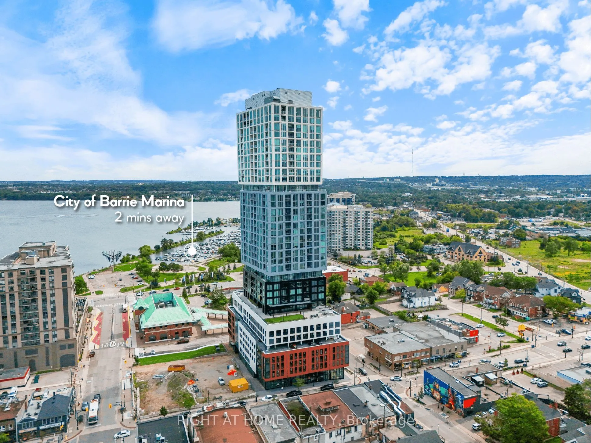 39 Mary Street #2407