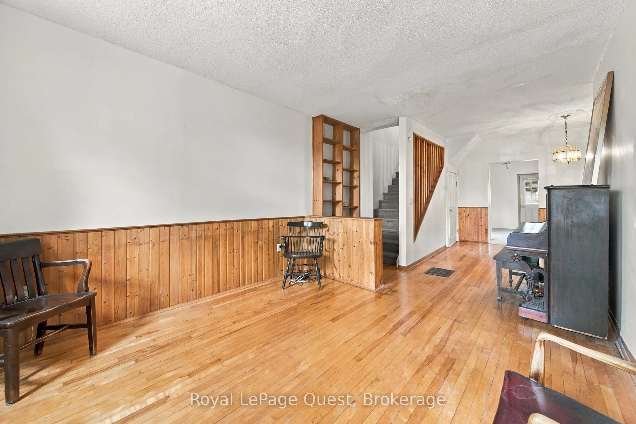 148 Coldwater Road W
