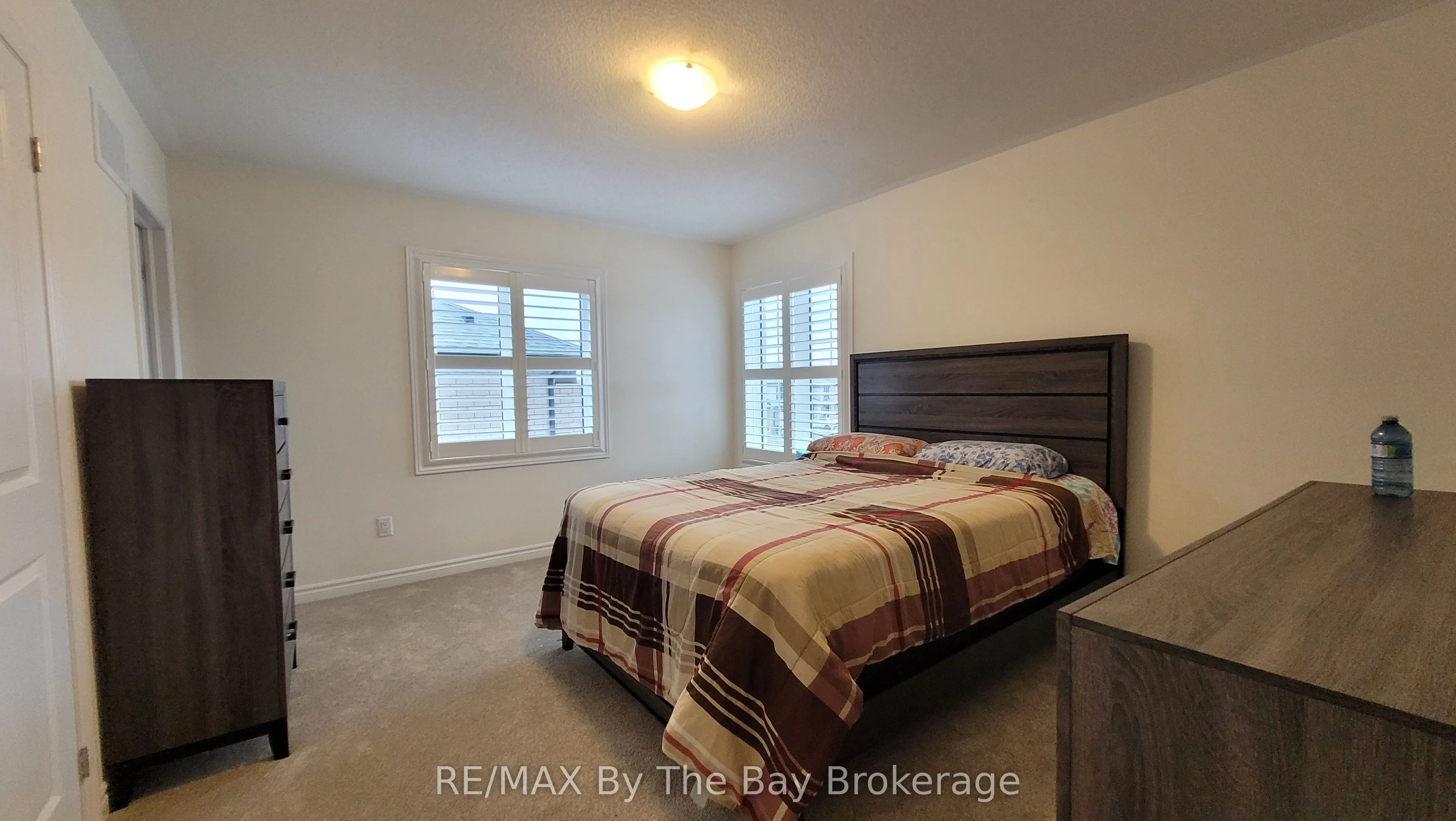32 Rosanne Circle