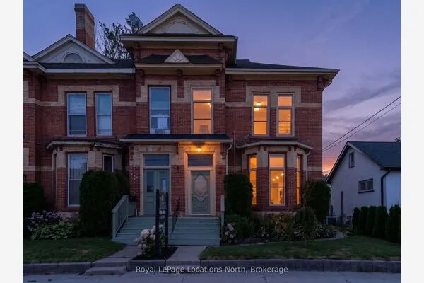 36 Saint Marie Street
