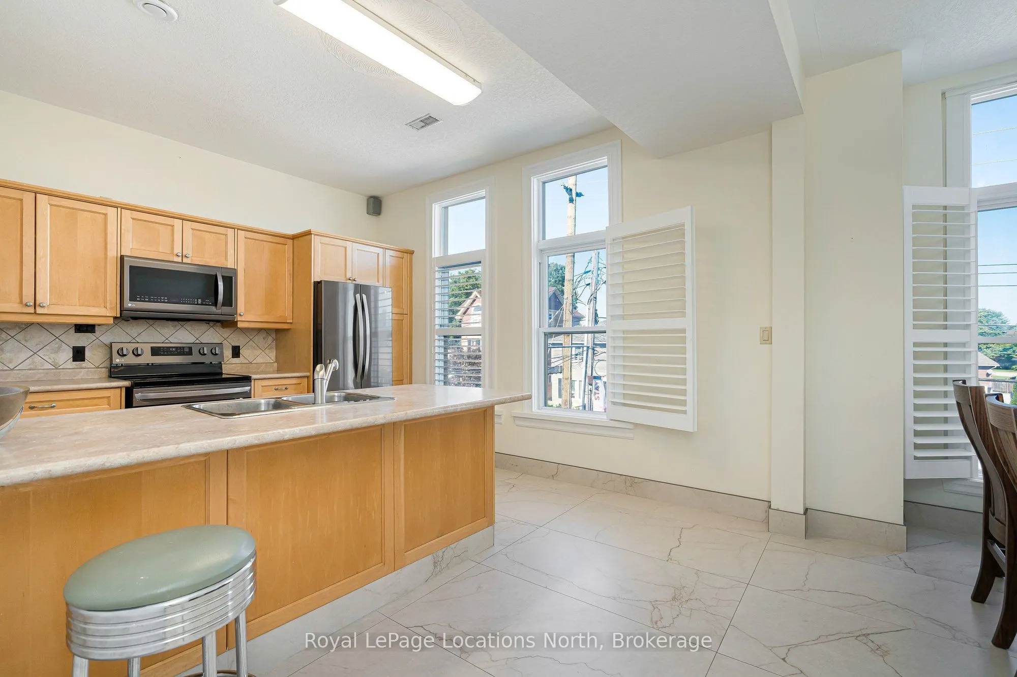 36 Saint Marie Street