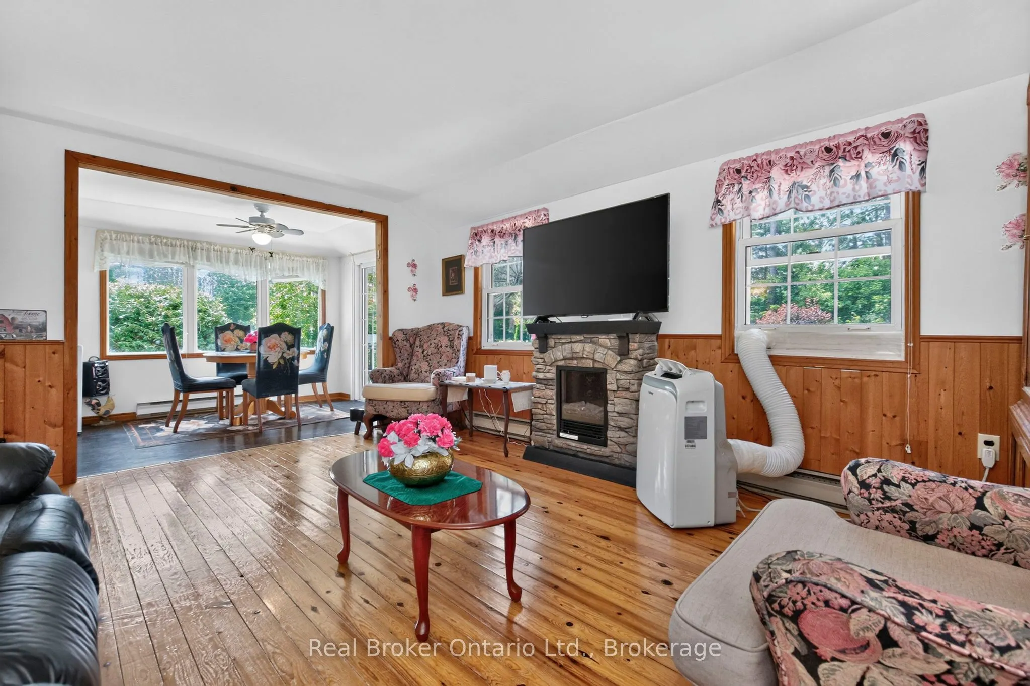 81 Andrew Drive