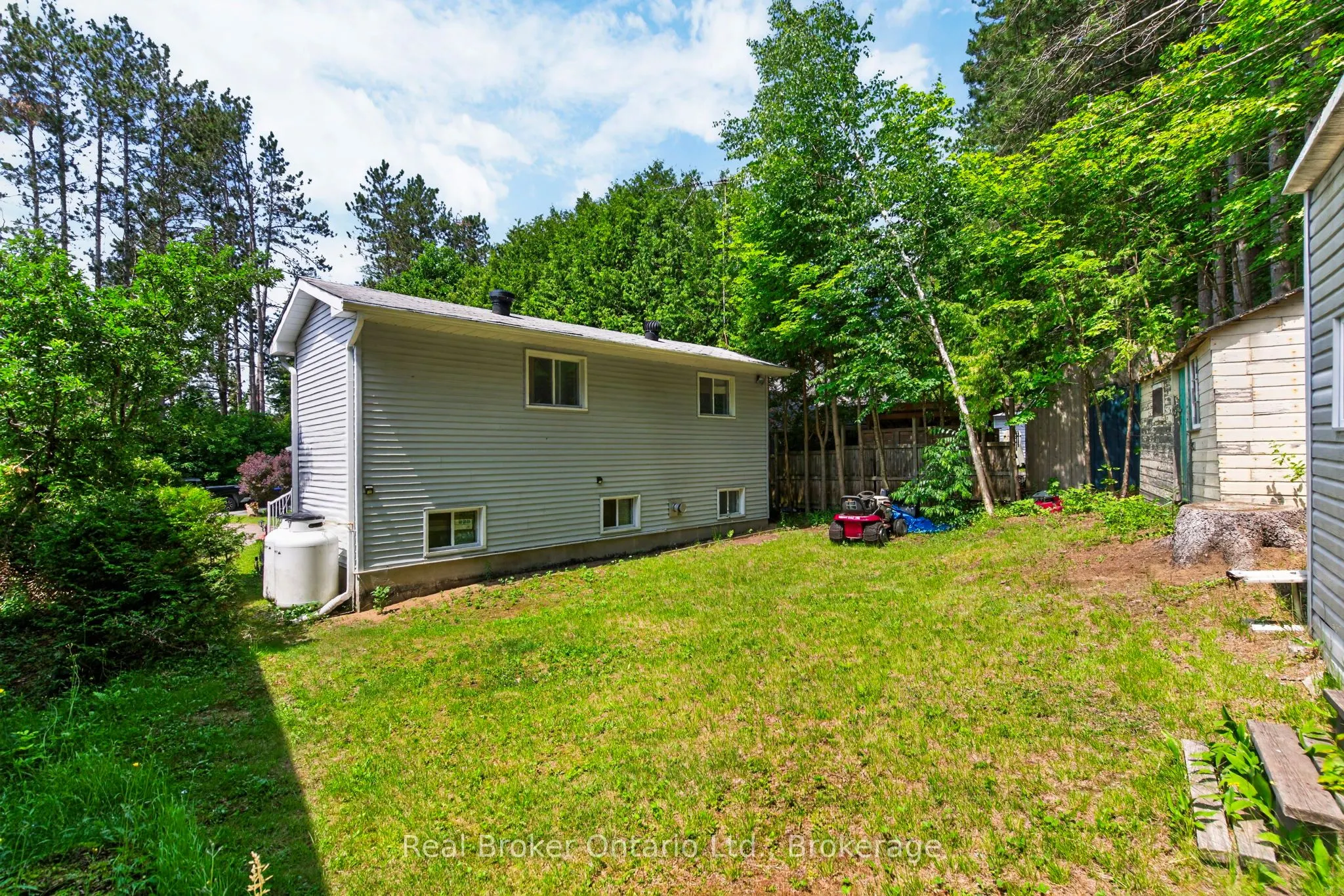 81 Andrew Drive