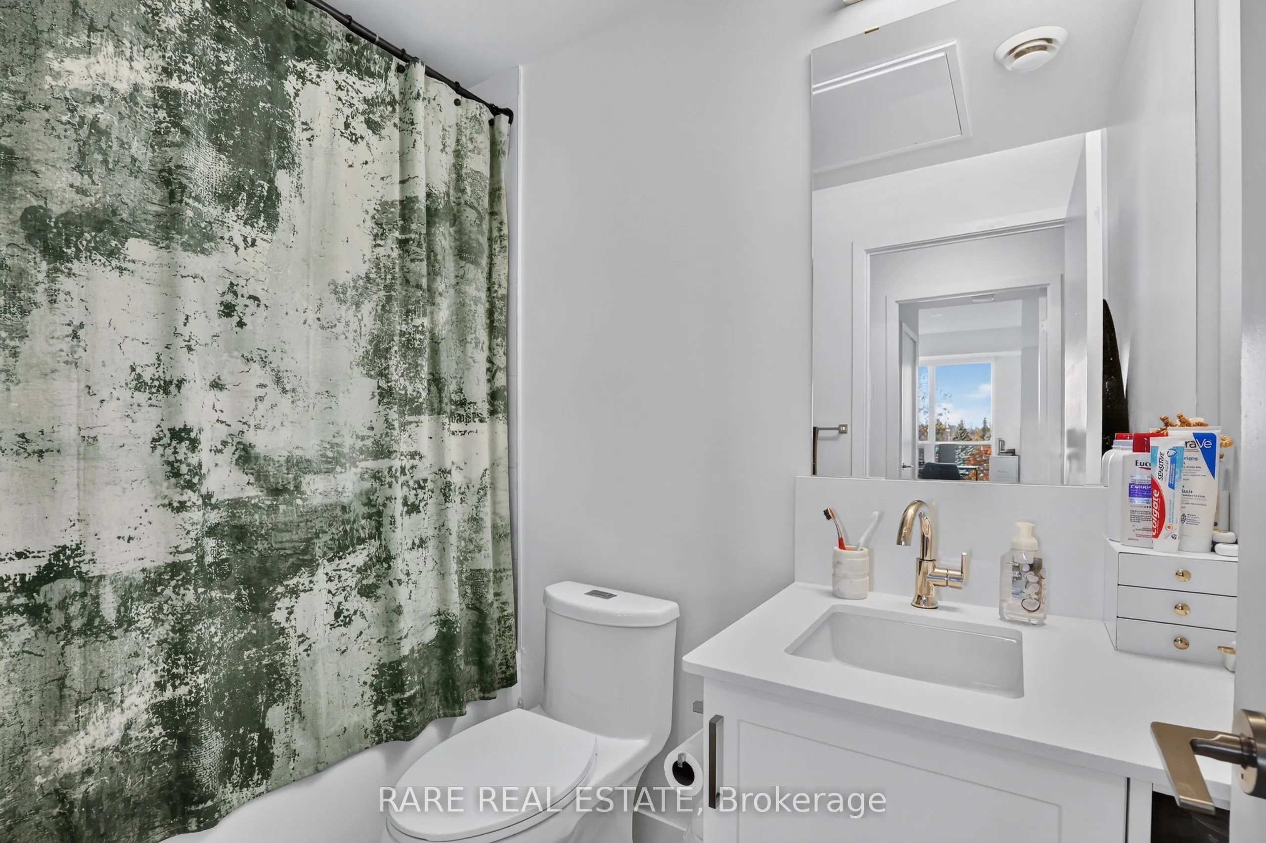 681 Yonge Street #327