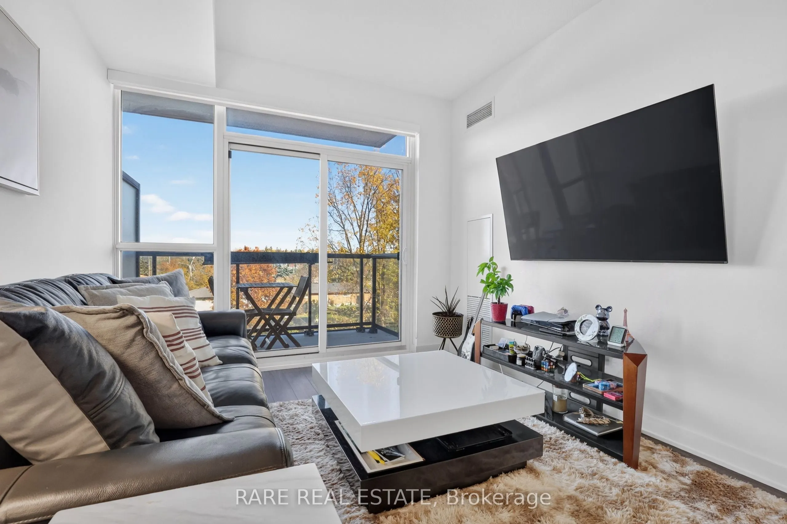 681 Yonge Street #327