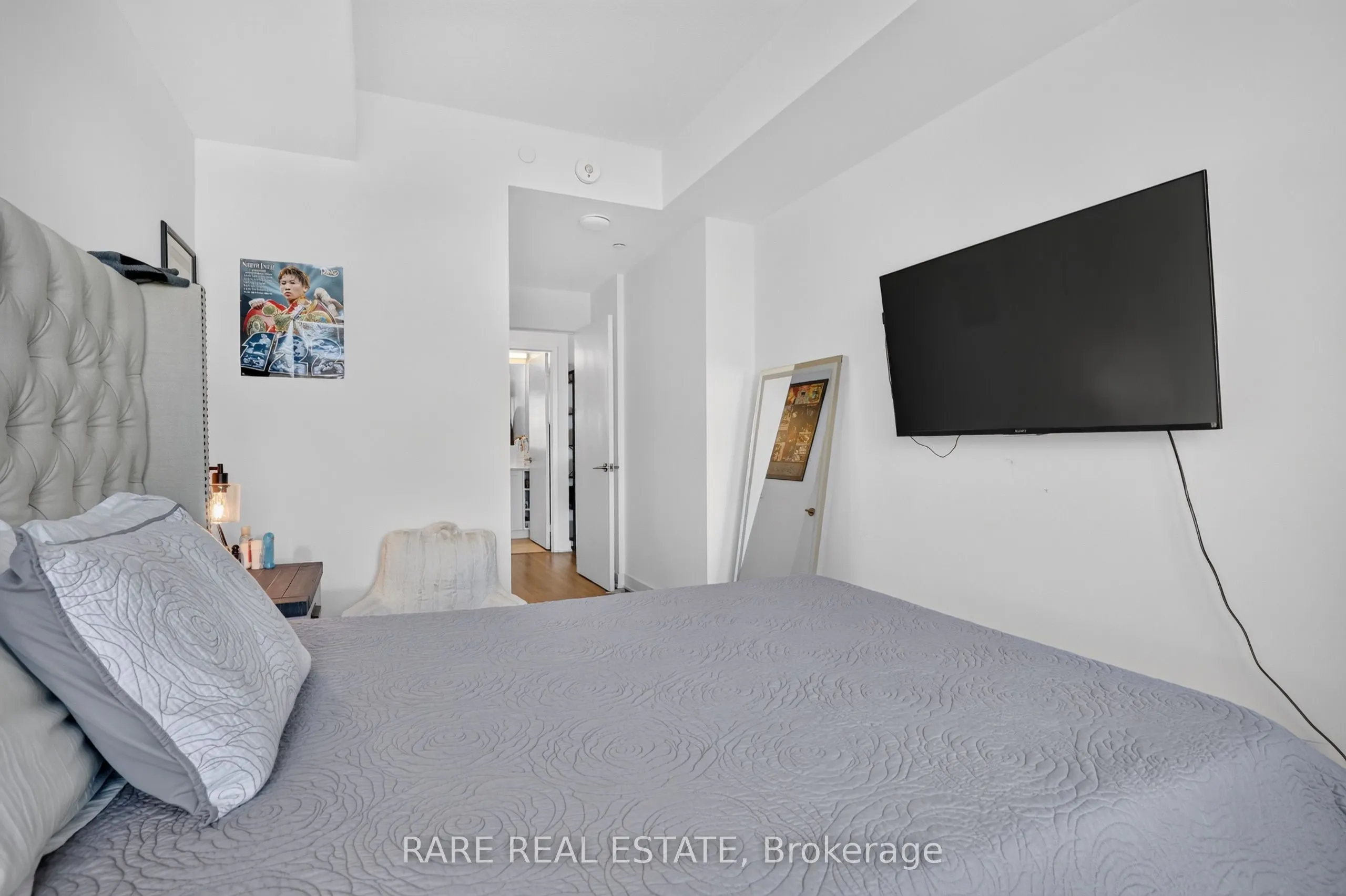 681 Yonge Street #327