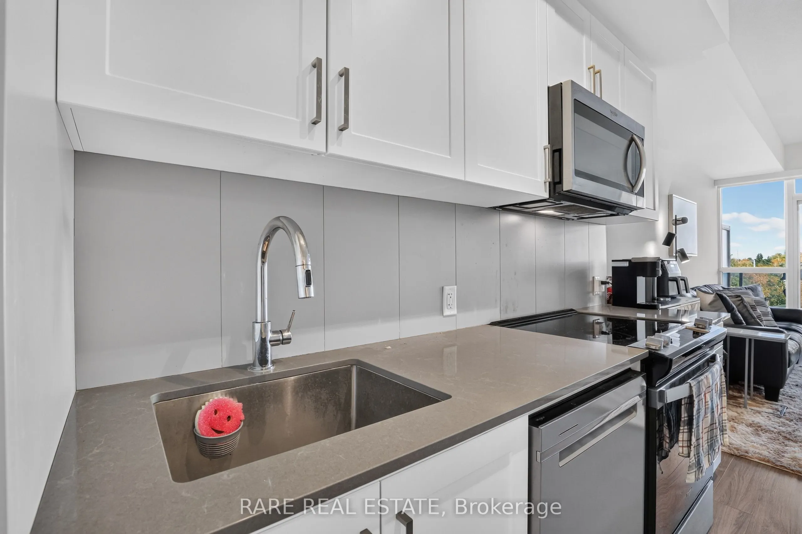 681 Yonge Street #327