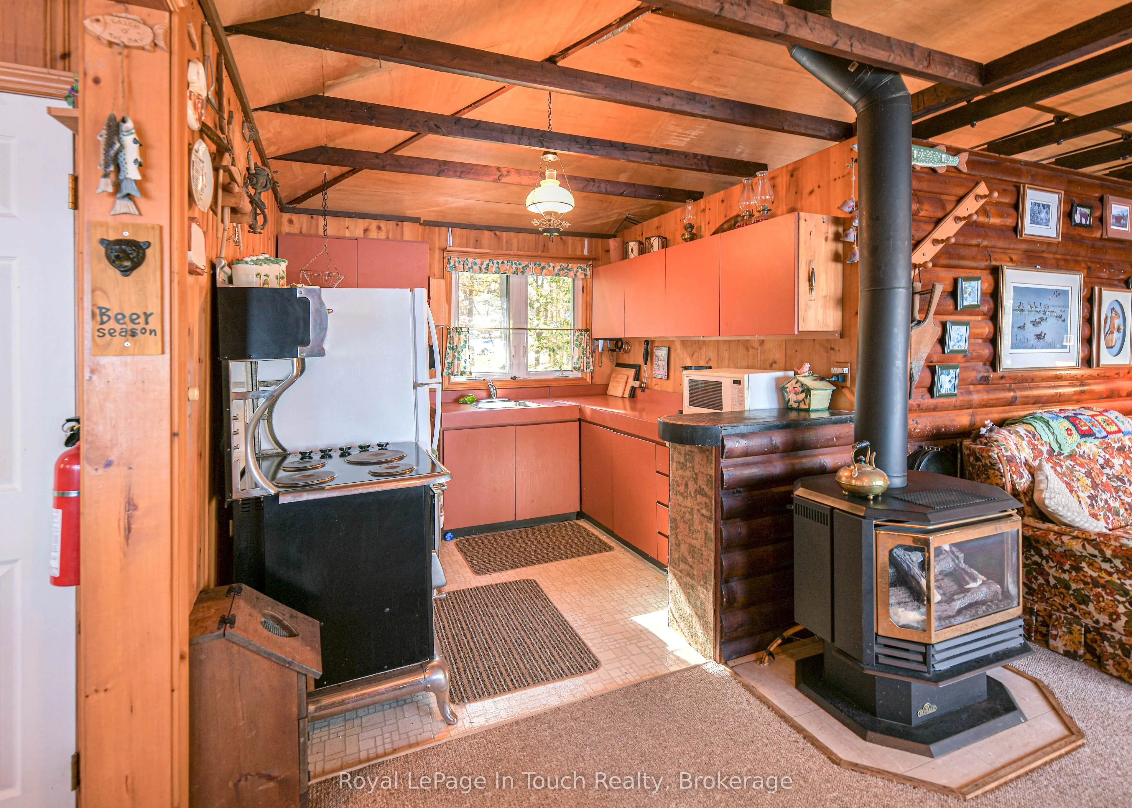 3872 Elva Lane
