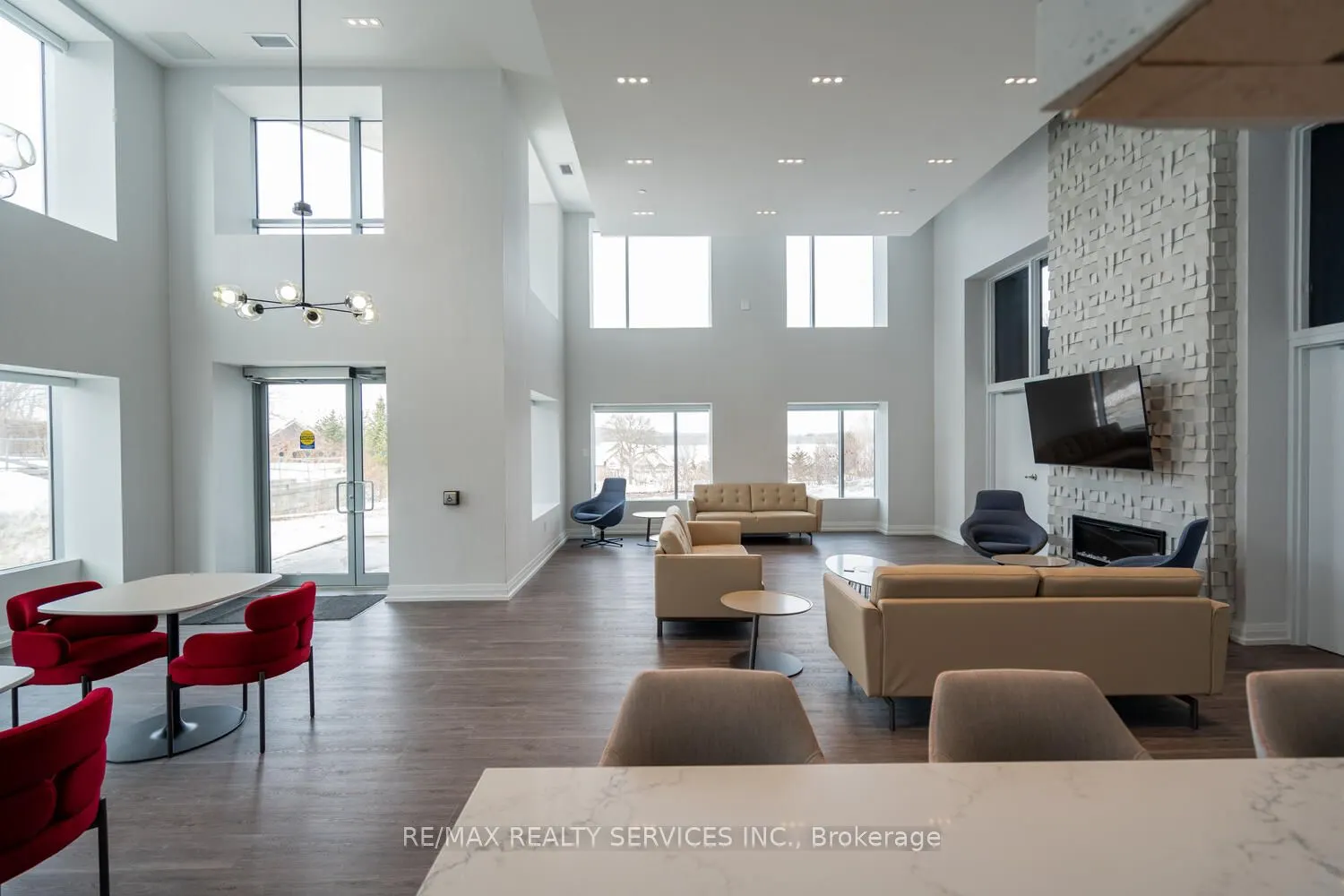 56 Lakeside Terrace #108