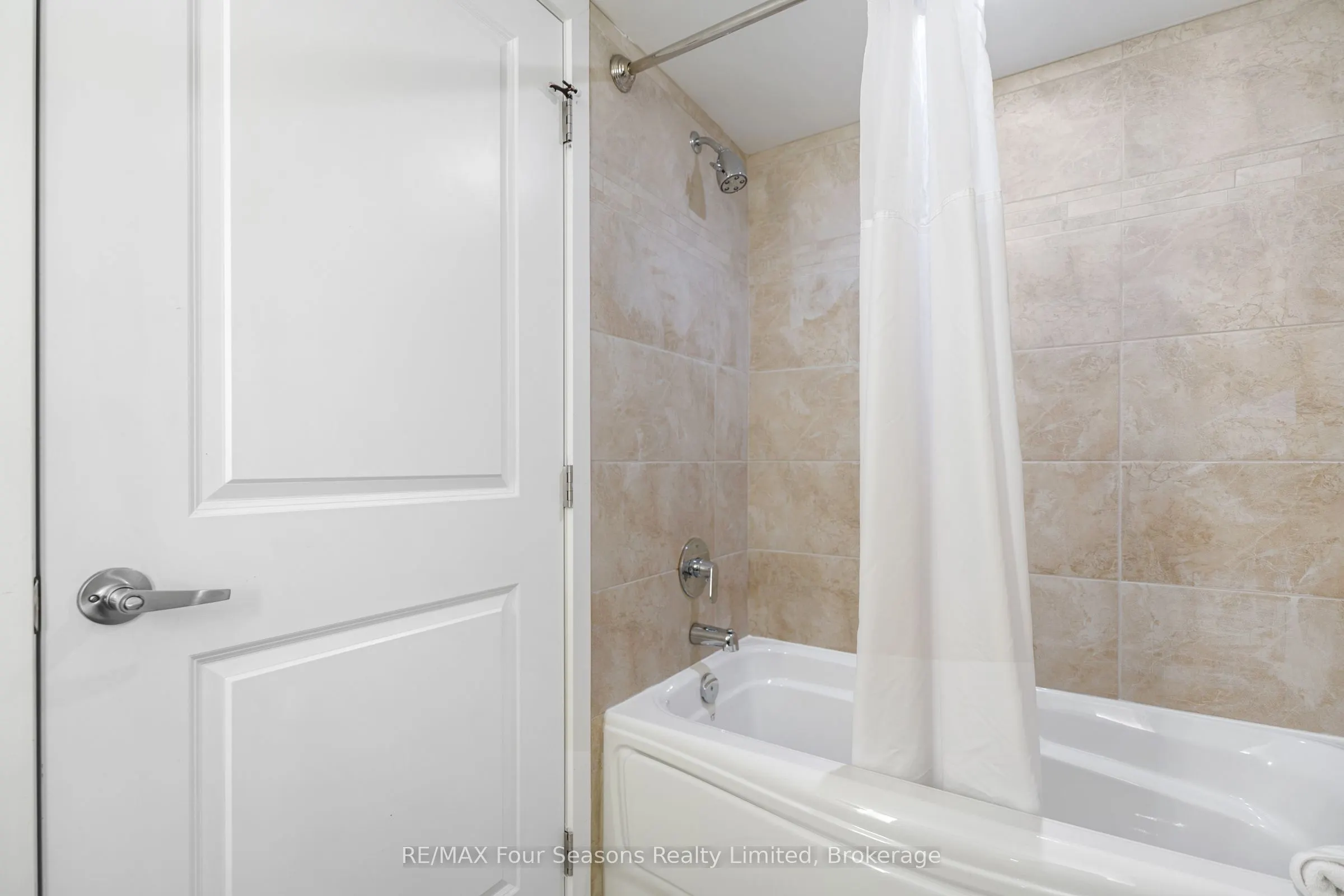 9 Harbour Street E #3109-3111
