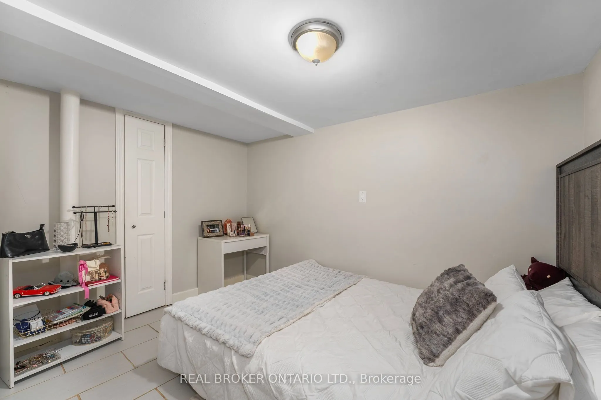77 Wellington Street E #Bsmt