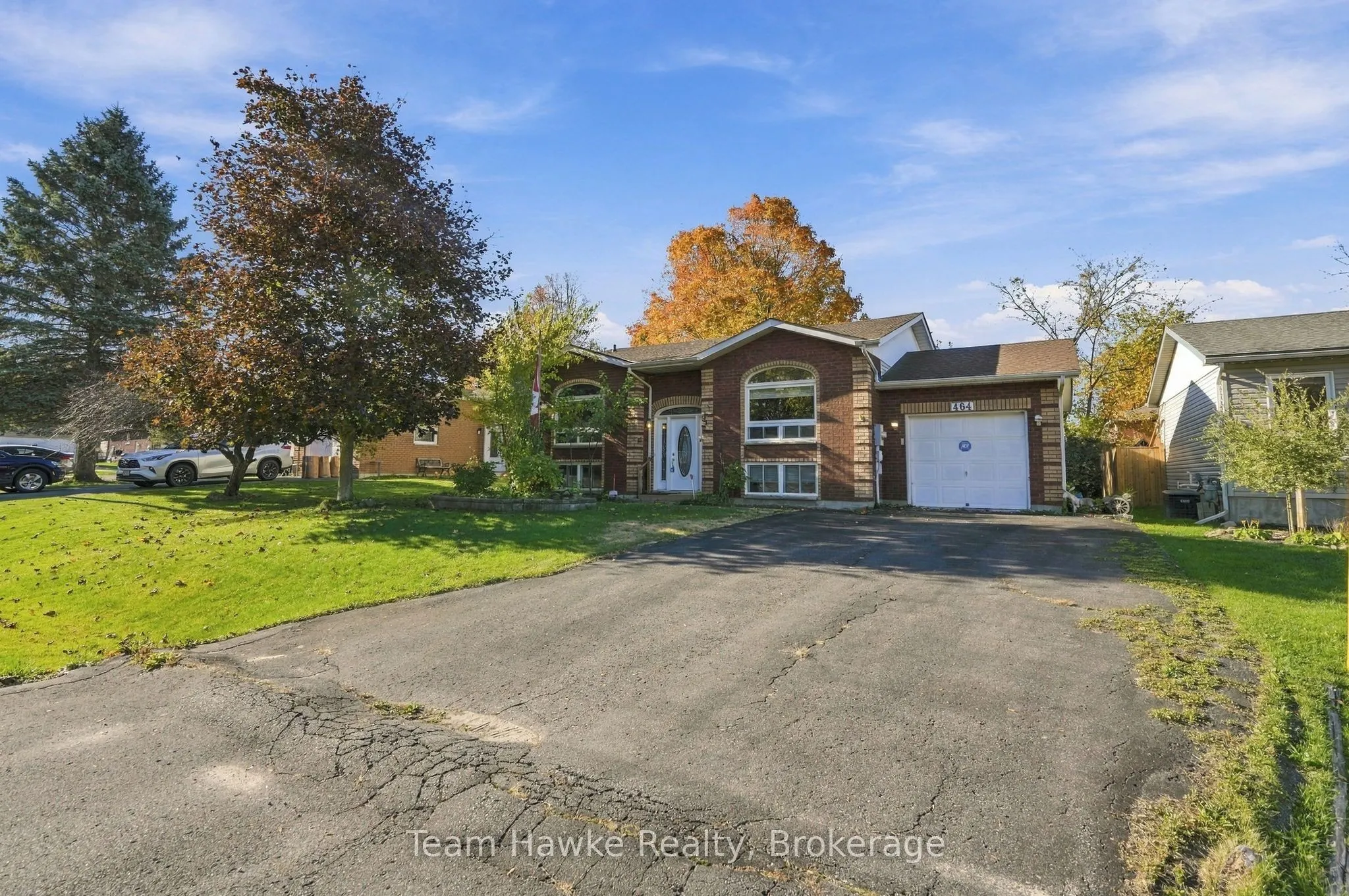 464 West Street W