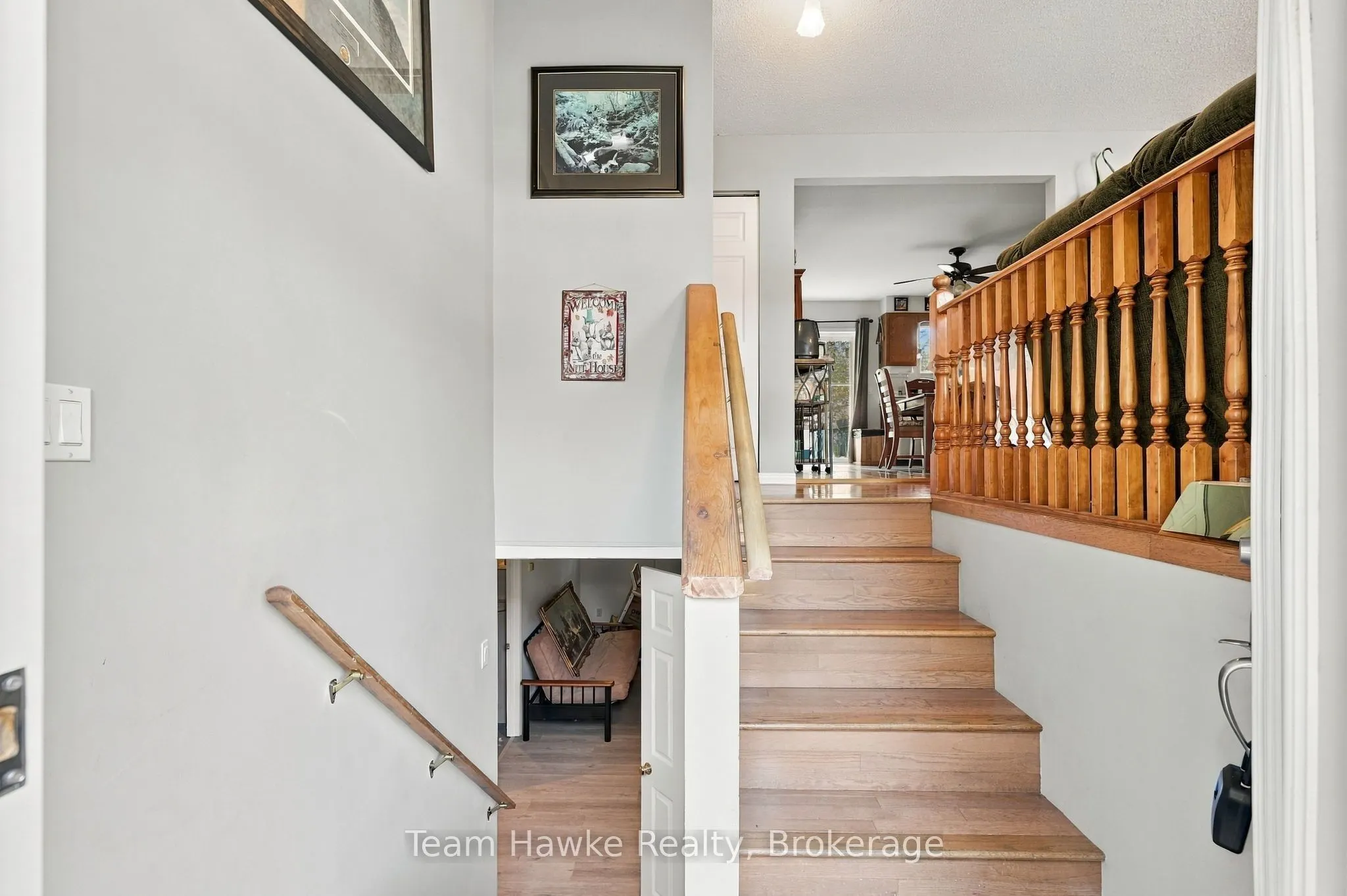 464 West Street W