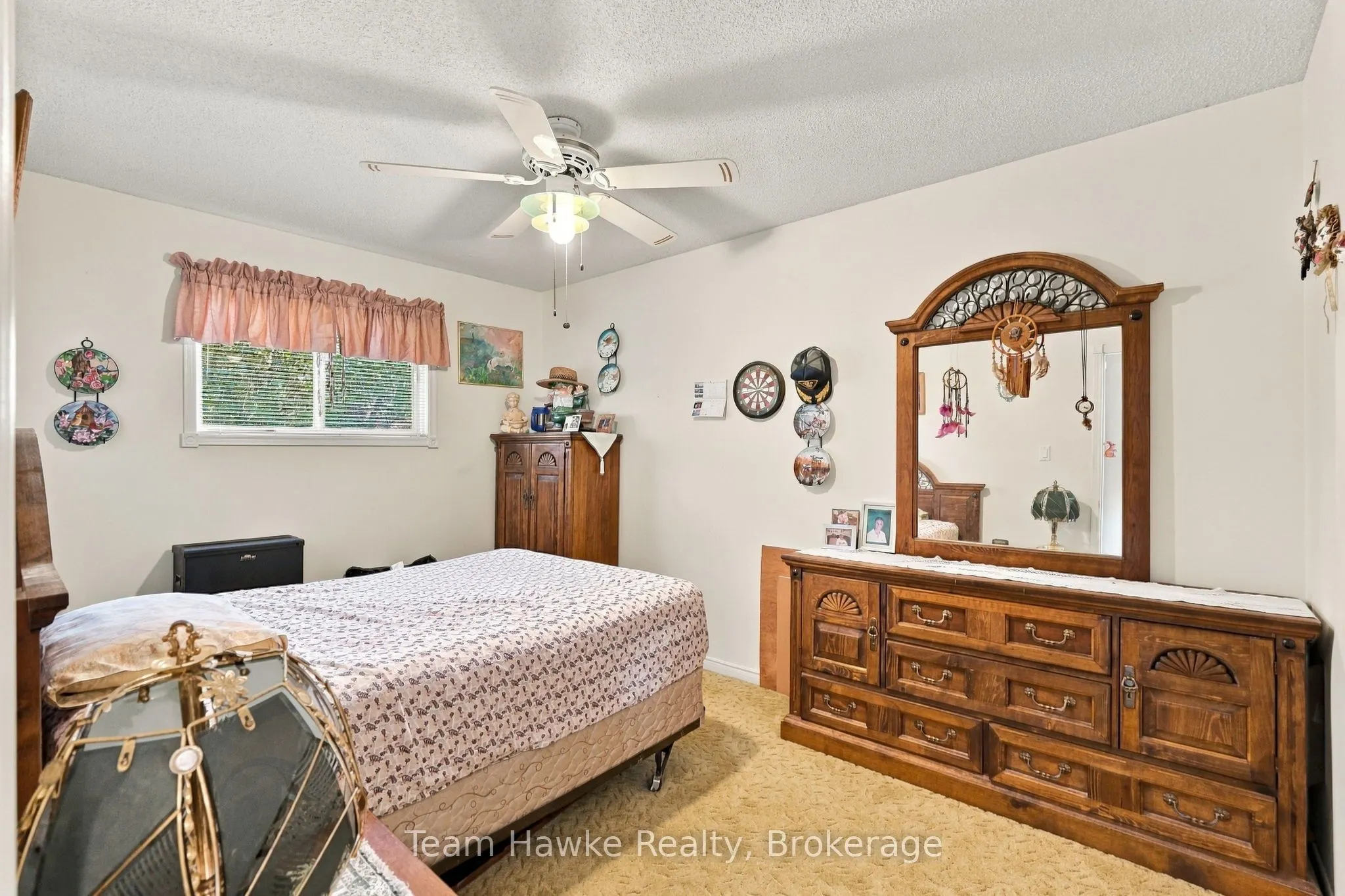 464 West Street W