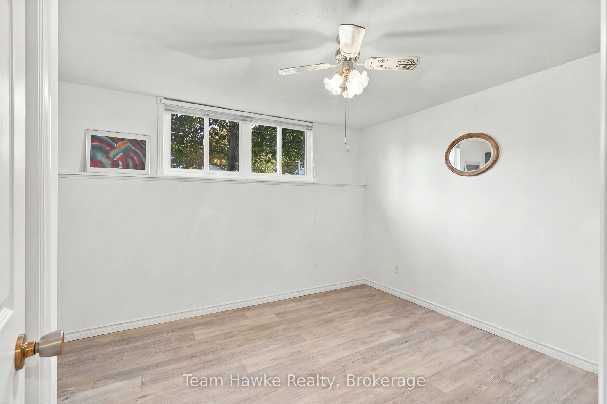 464 West Street W