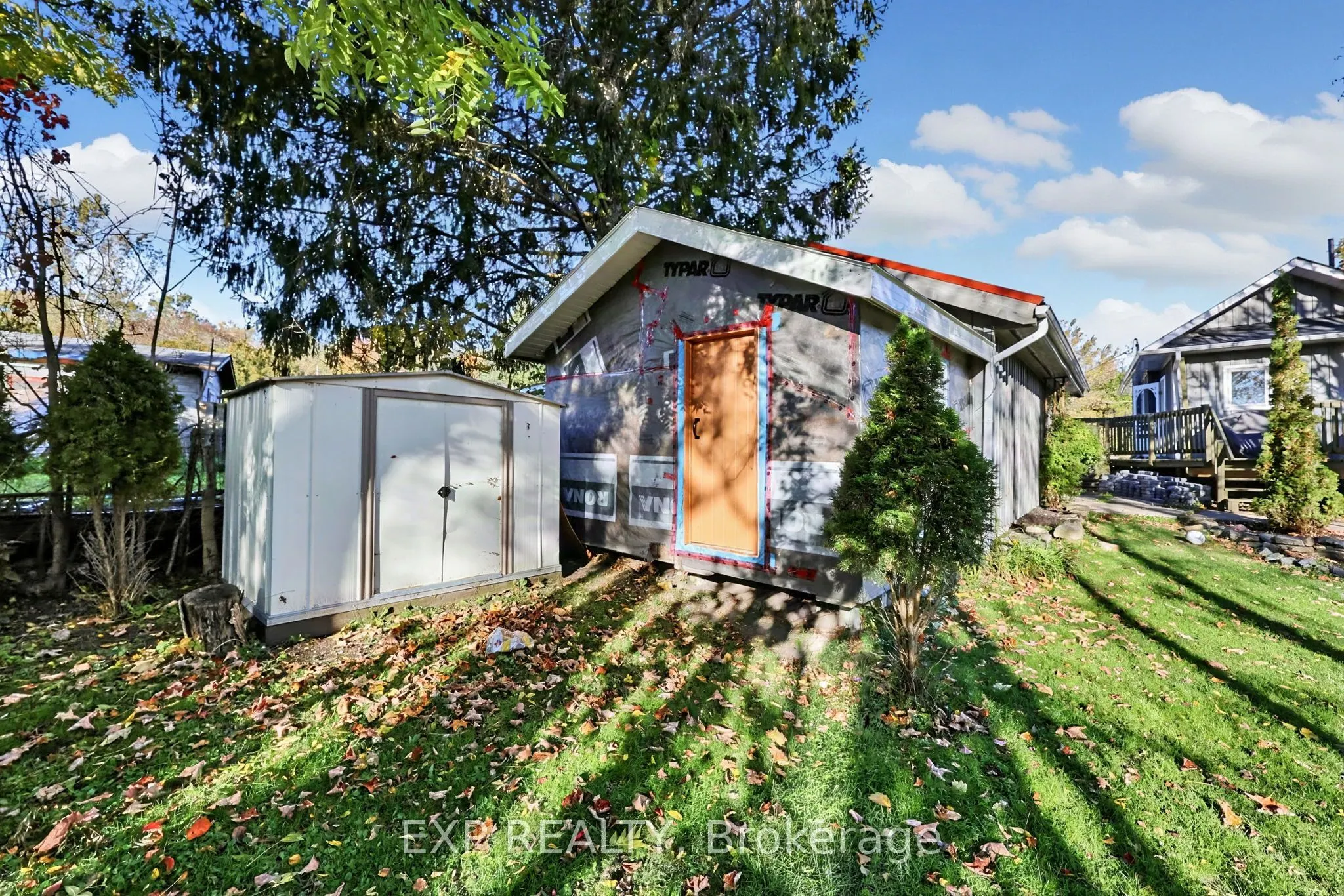 323 BELL Street