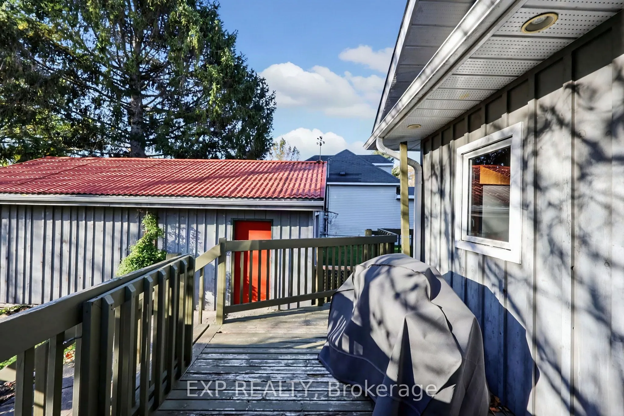 323 BELL Street