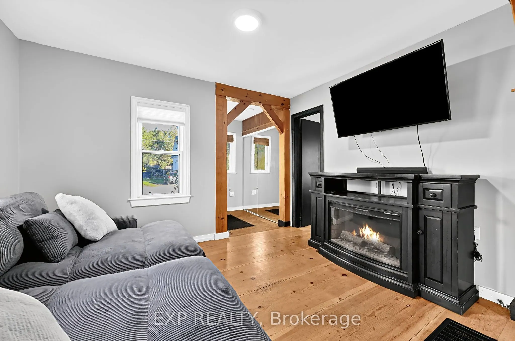 323 BELL Street