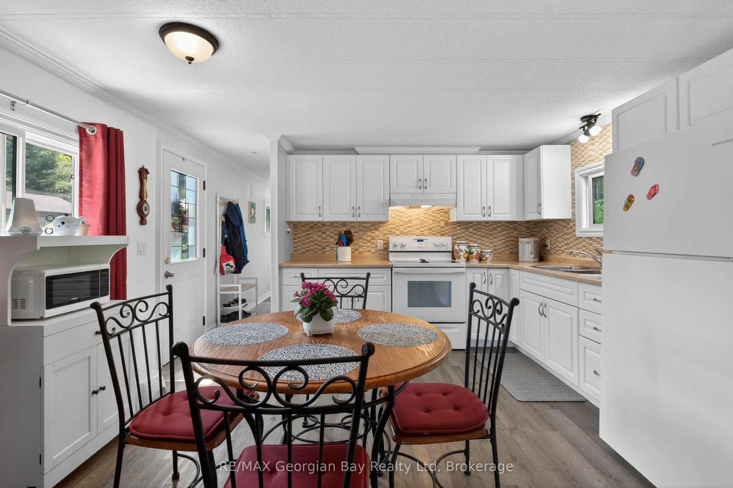 5263 Elliott Side Road #81