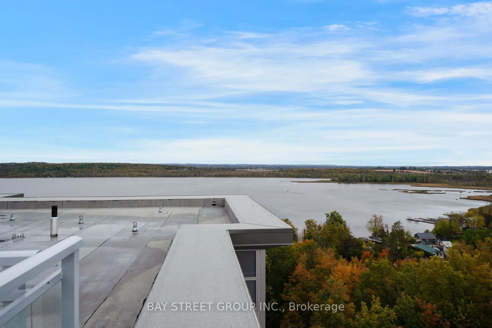 58 Lakeside Terrace #1011