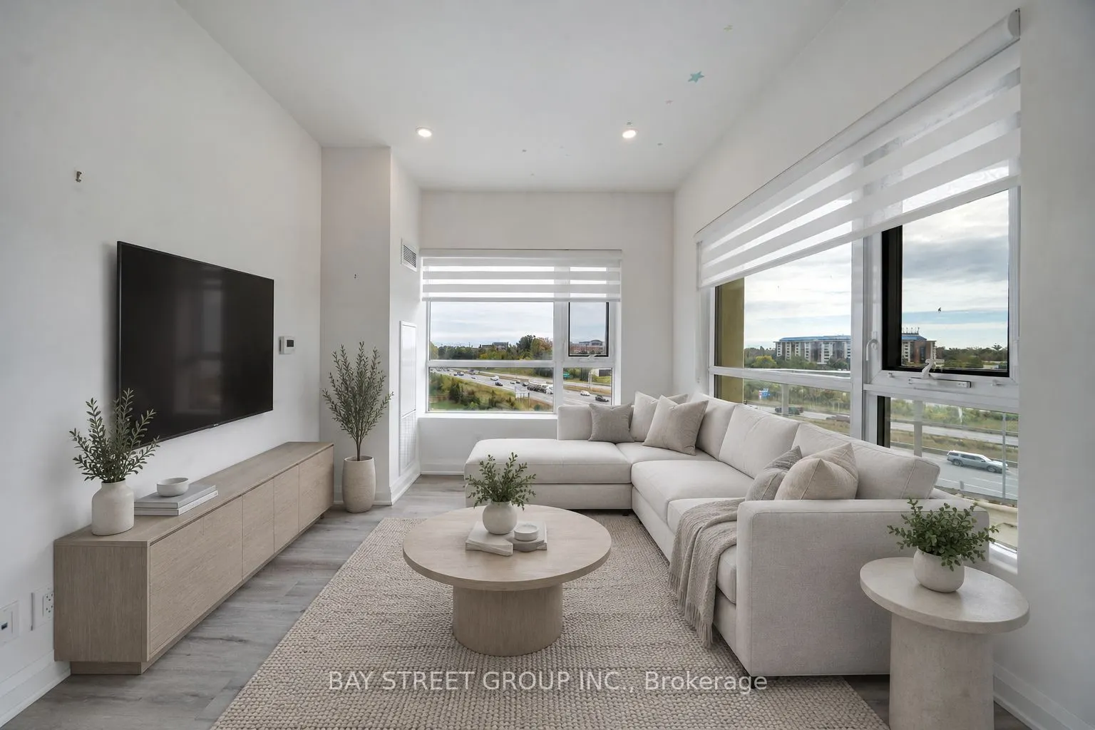 58 Lakeside Terrace #1011