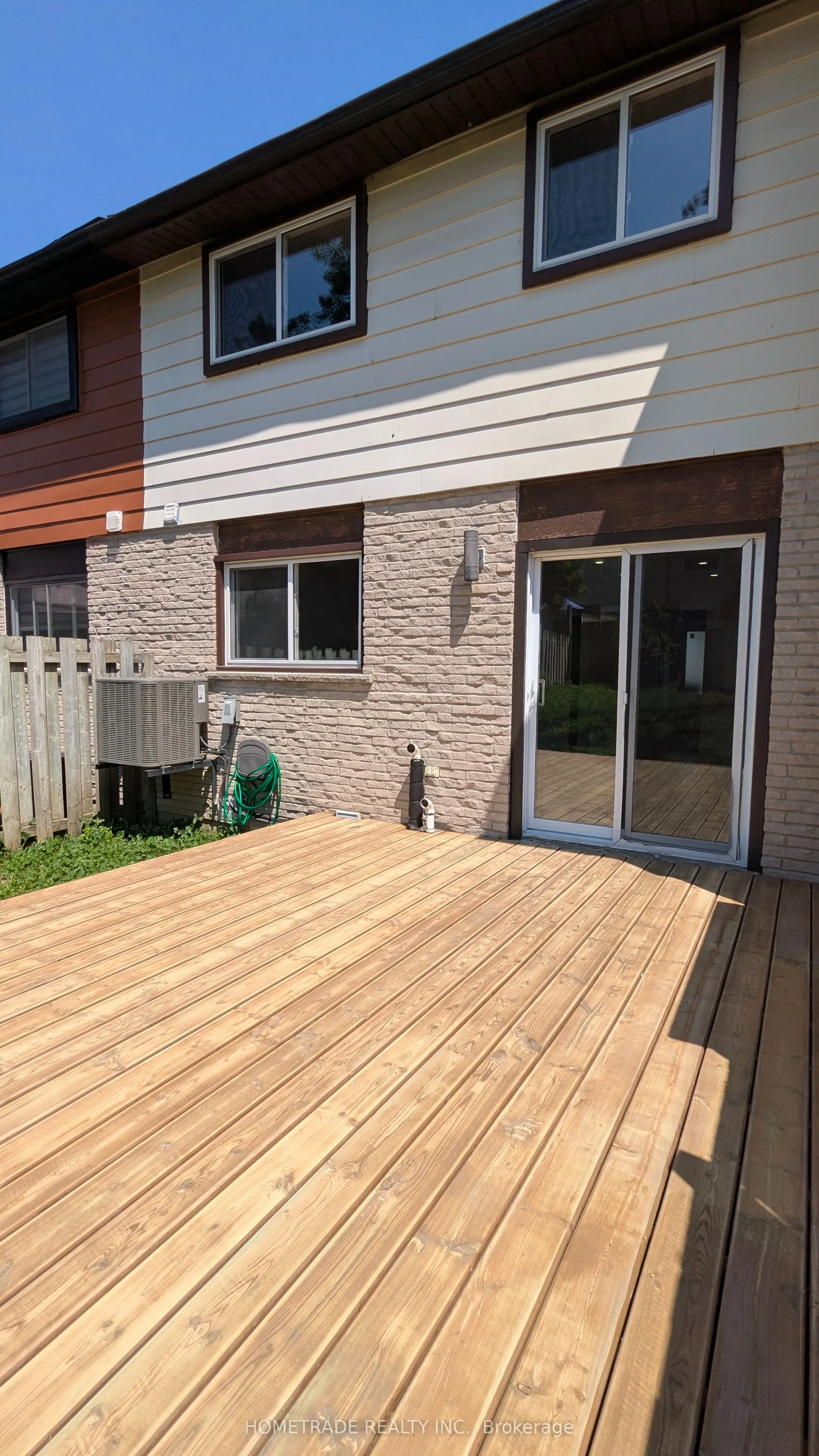 14 Chaucer Crescent