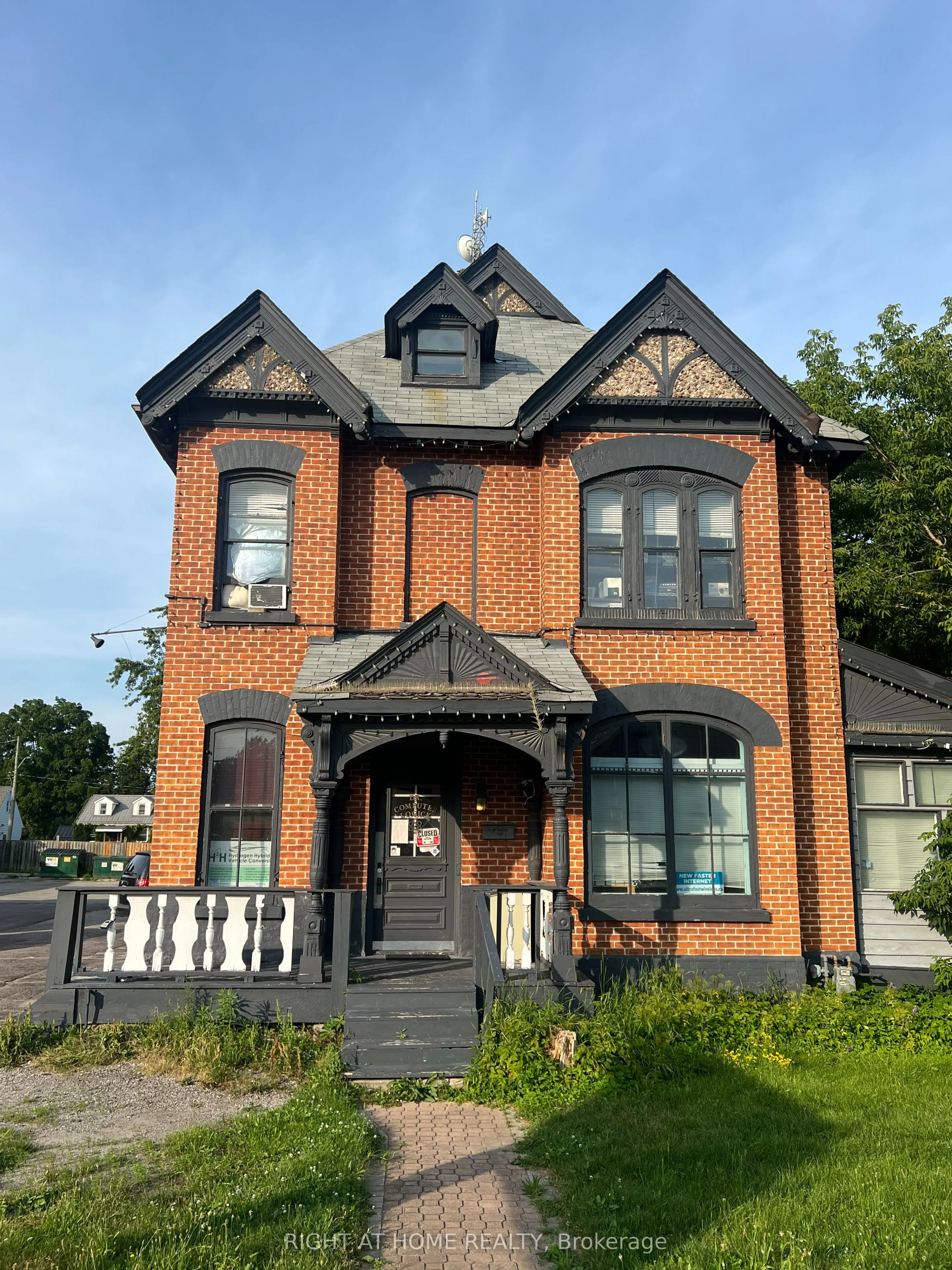 169 Bayfield Street