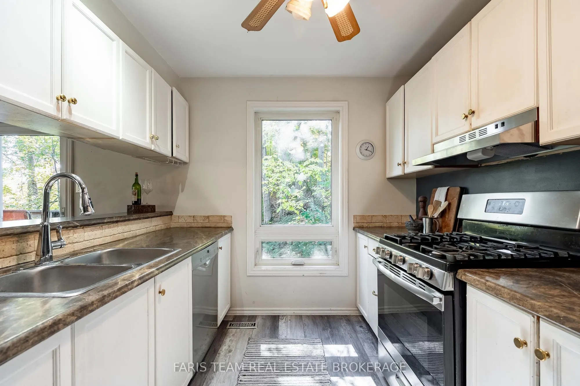 29 Oneida Avenue