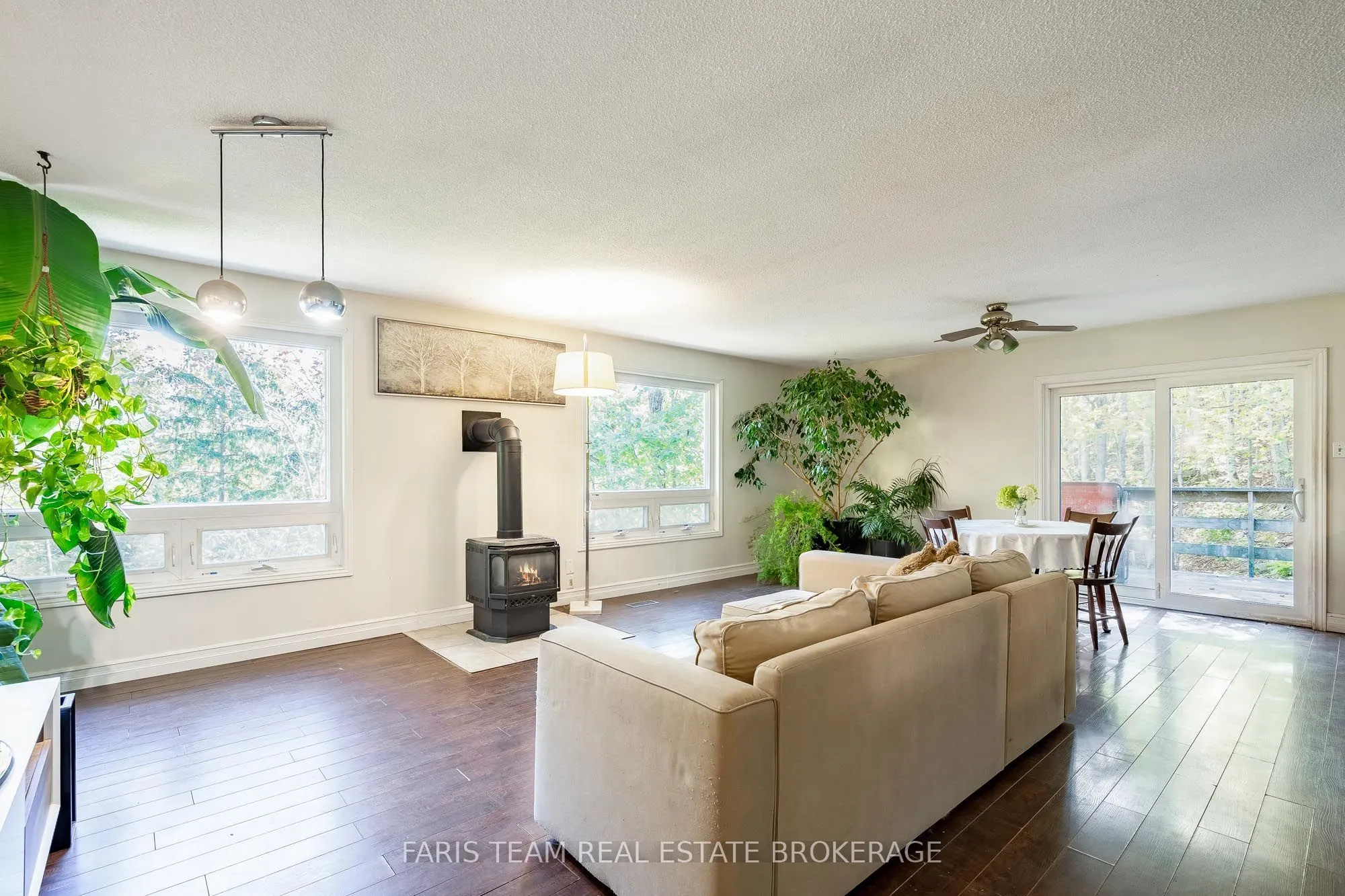 29 Oneida Avenue