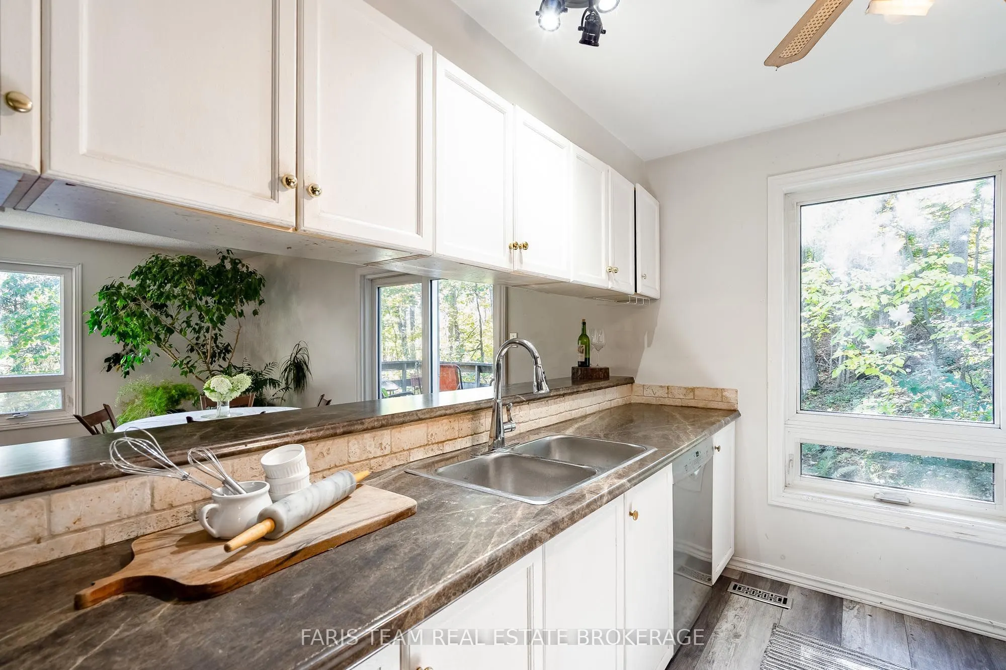 29 Oneida Avenue