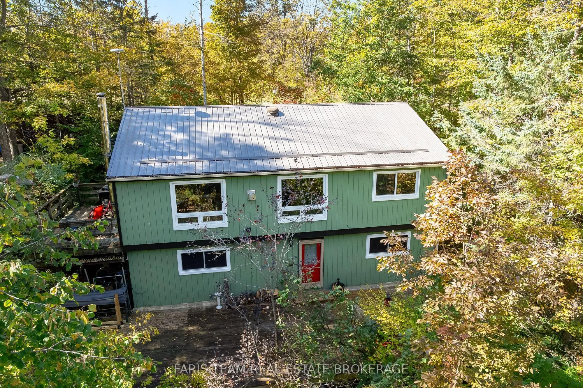 29 Oneida Avenue