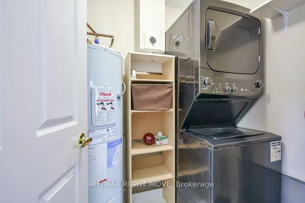9 Westmount Drive S #Unit 302