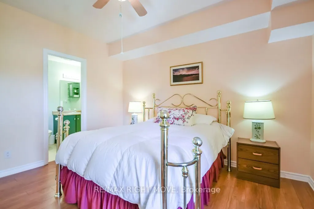 9 Westmount Drive S #Unit 302