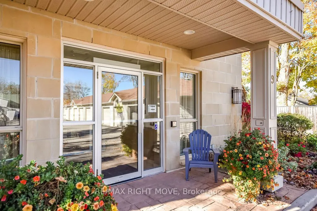 9 Westmount Drive S #Unit 302