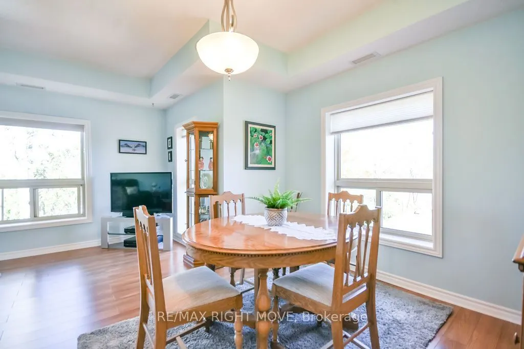 9 Westmount Drive S #Unit 302