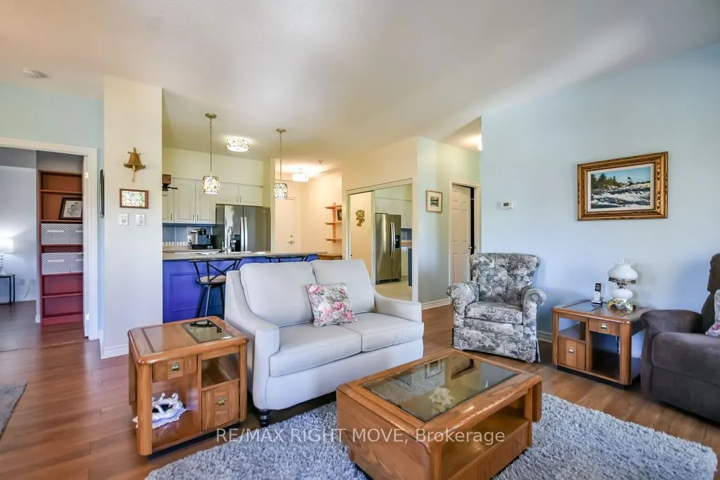 9 Westmount Drive S #Unit 302