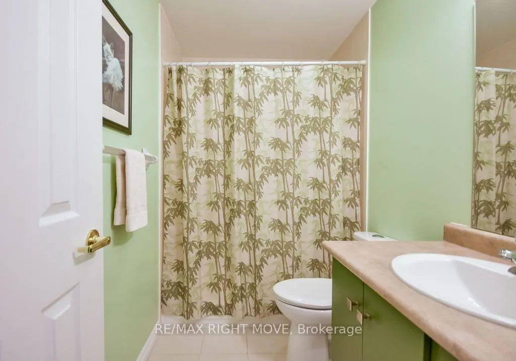 9 Westmount Drive S #Unit 302