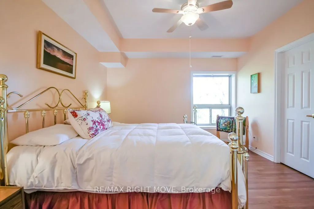 9 Westmount Drive S #Unit 302