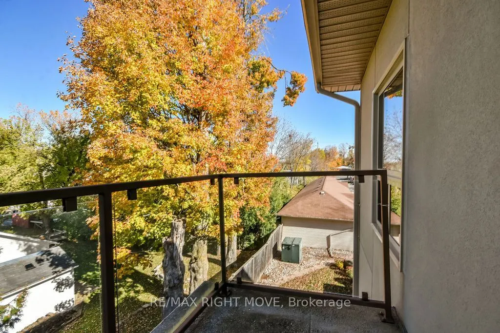 9 Westmount Drive S #Unit 302