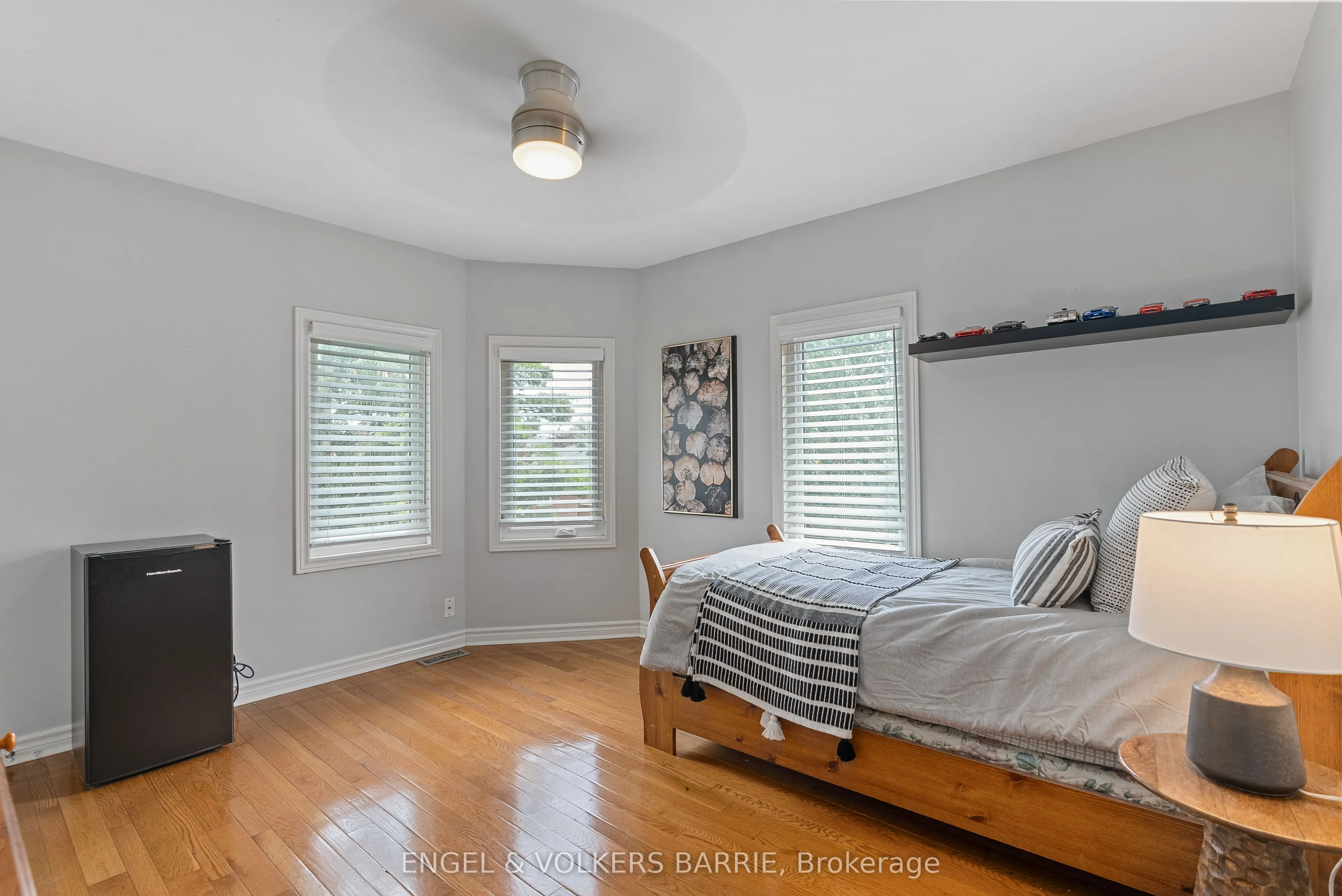 19 Grand Forest Drive