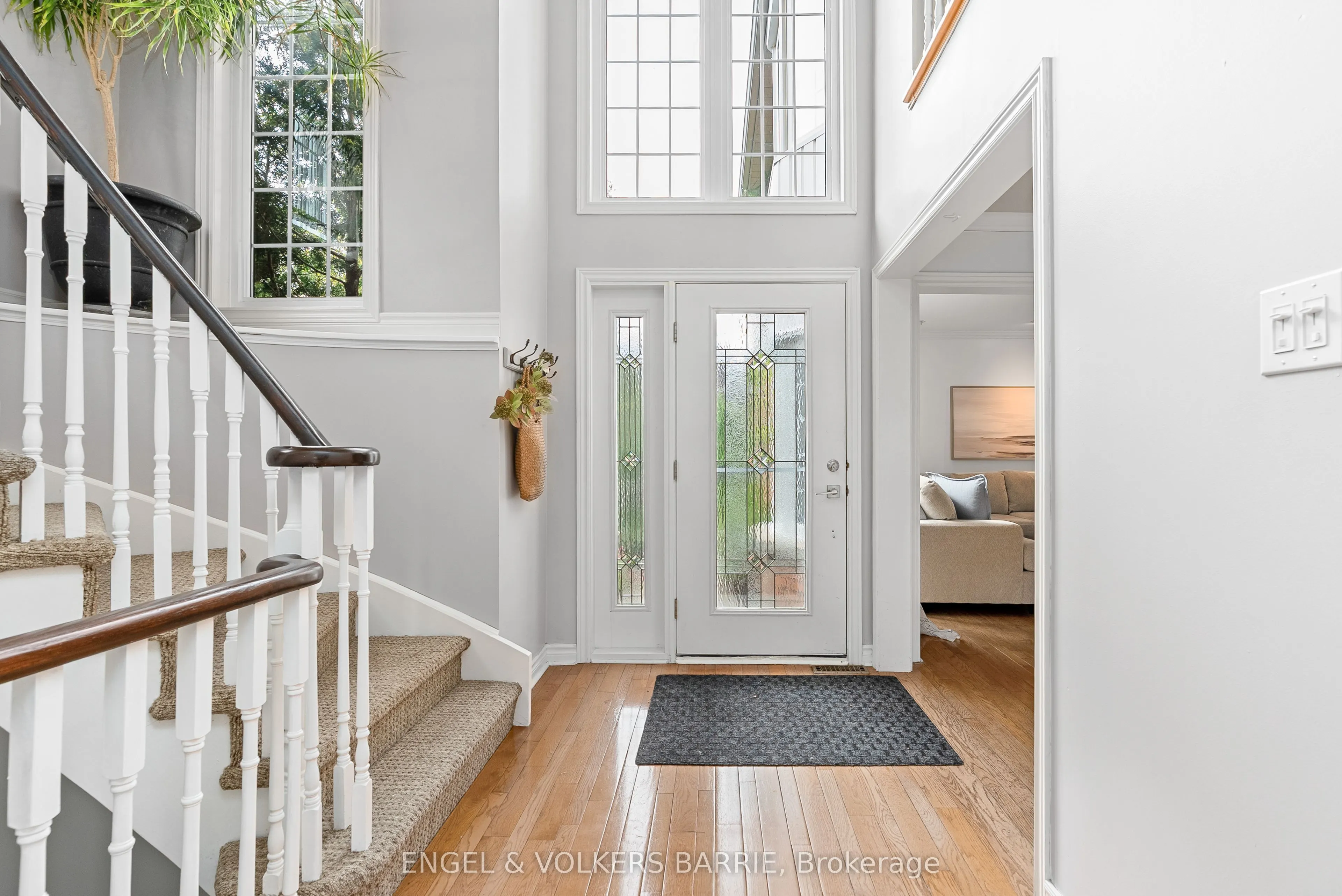 19 Grand Forest Drive