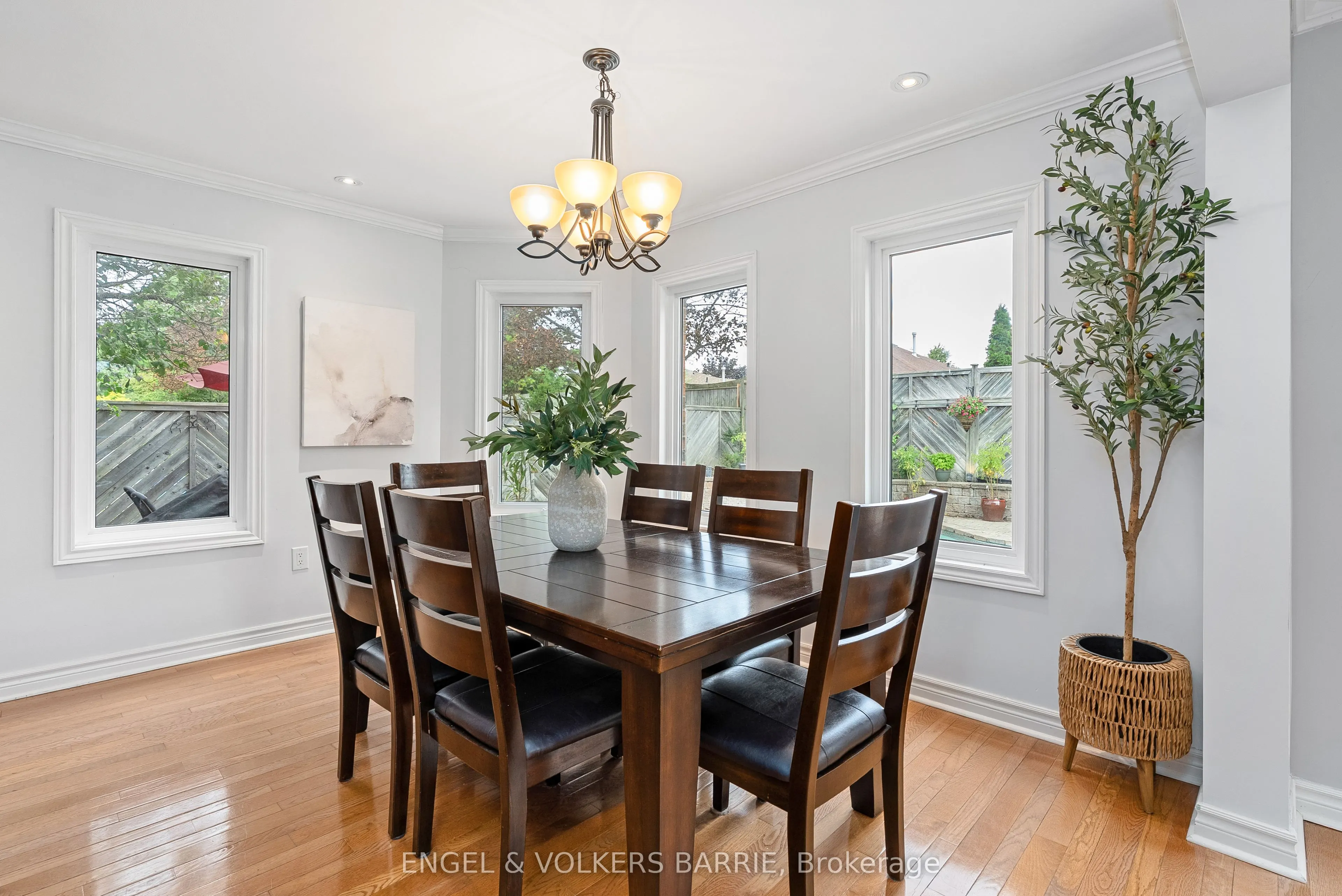 19 Grand Forest Drive