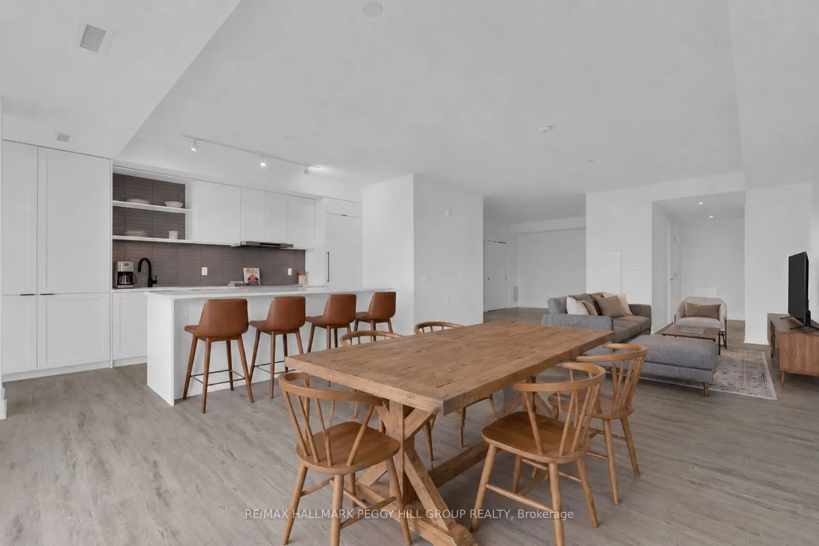 185 Dunlop Street E #623