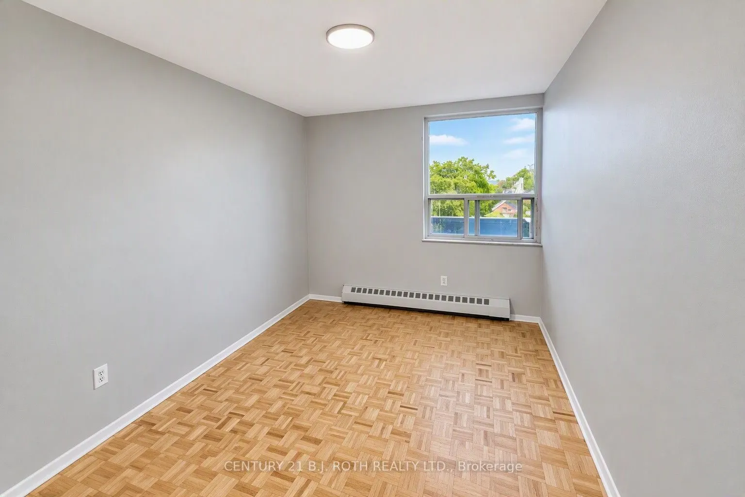 90 Holgate Street #405