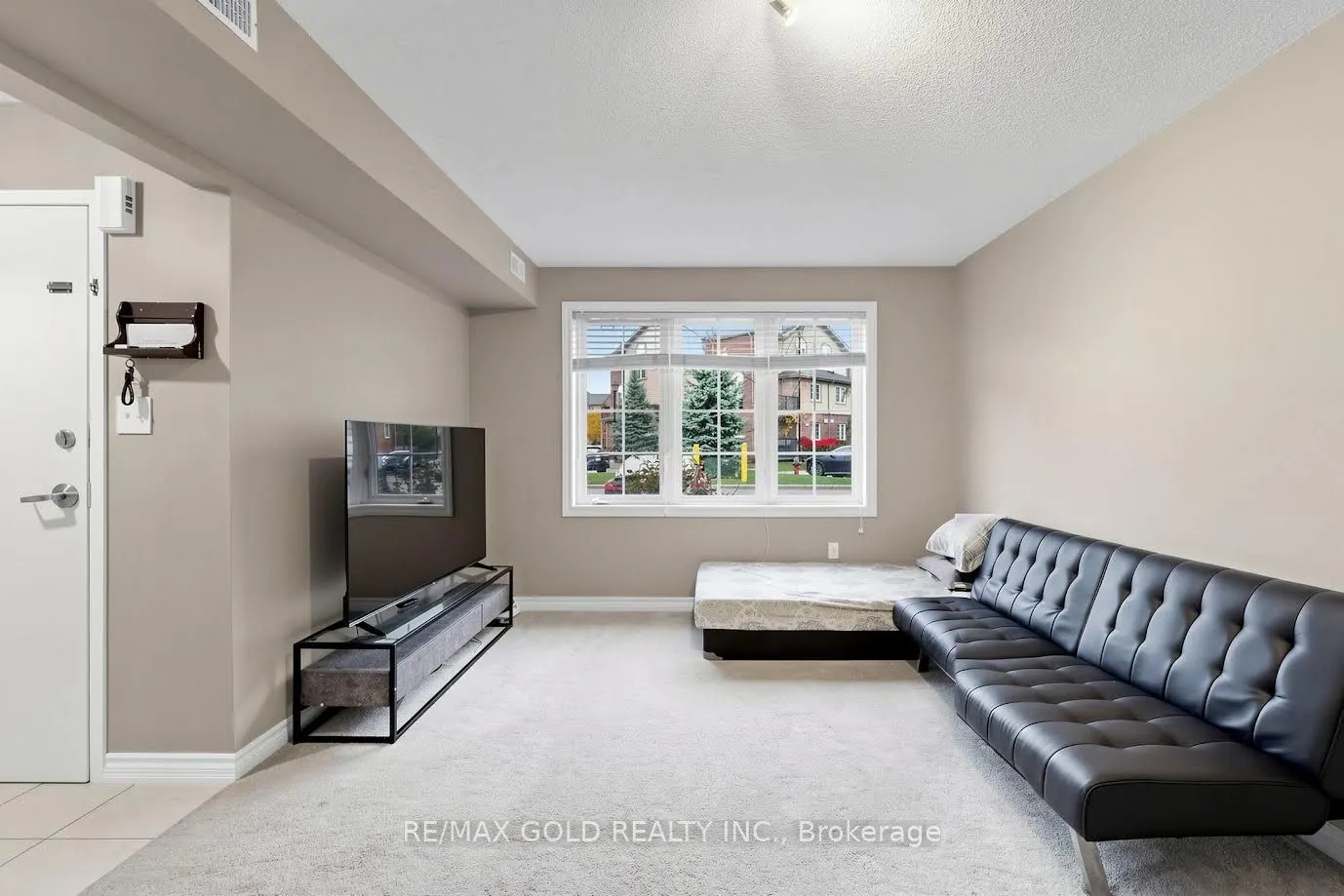 57 Ferndale Drive S #9