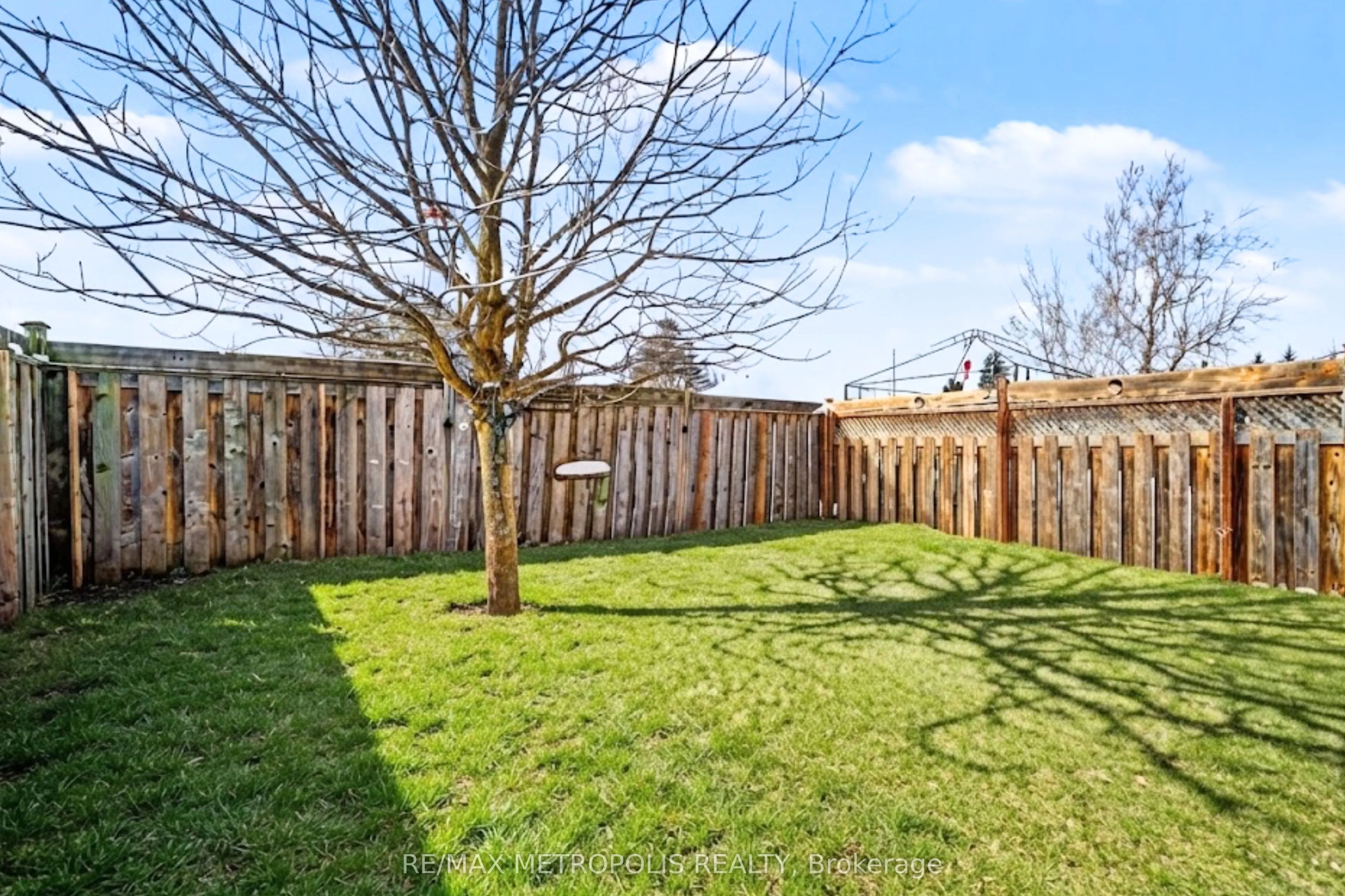 25 Southwoods Crescent #57
