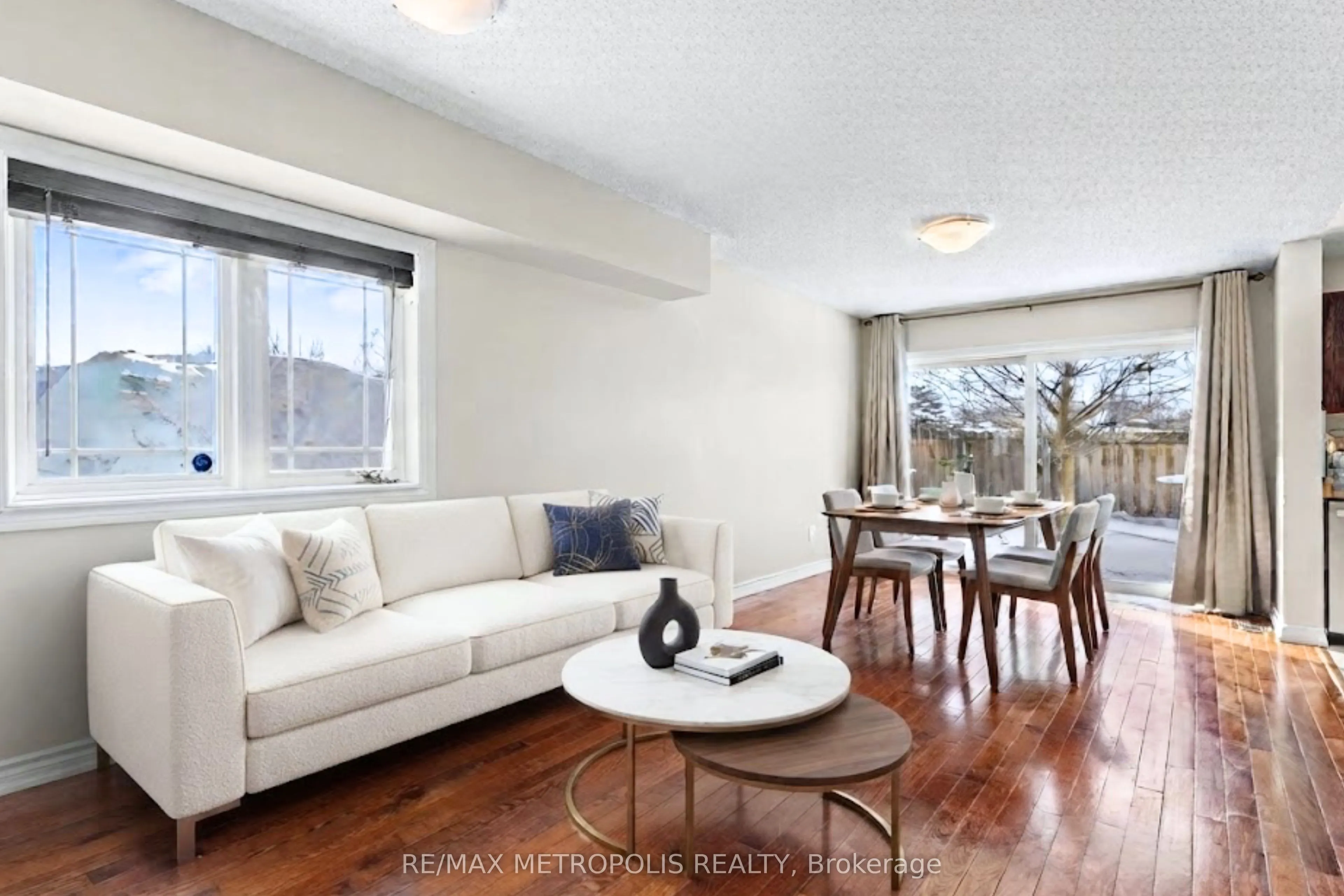 25 Southwoods Crescent #57